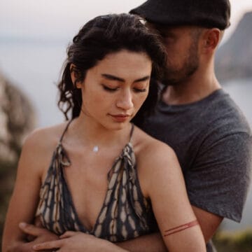 What to Wear for Your Dream Engagement Photo Shoot